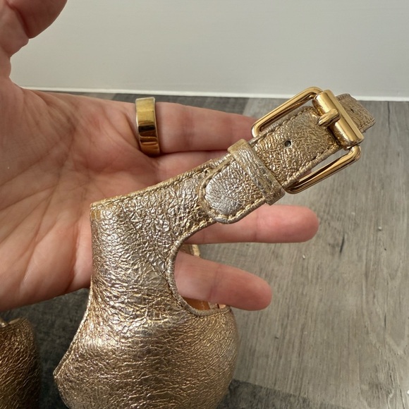 Tory Burch Savannah Wedge Gold Sandal Size 9.5 - Picture 7 of 11